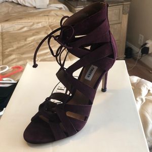 Steve madden wine color shoes